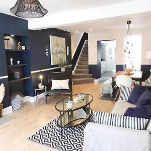 https://aubrey-cottage.exeterhotels.net