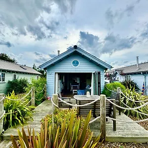 Secret Of Eden Seaside Escape Holiday home