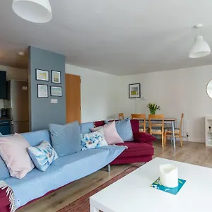 https://39-old-bakers-court.belfasthotelsireland.com